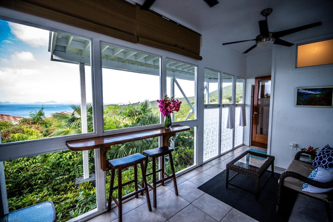 Papaya Suite At Sunset Serenade Cruz Bay Exterior photo
